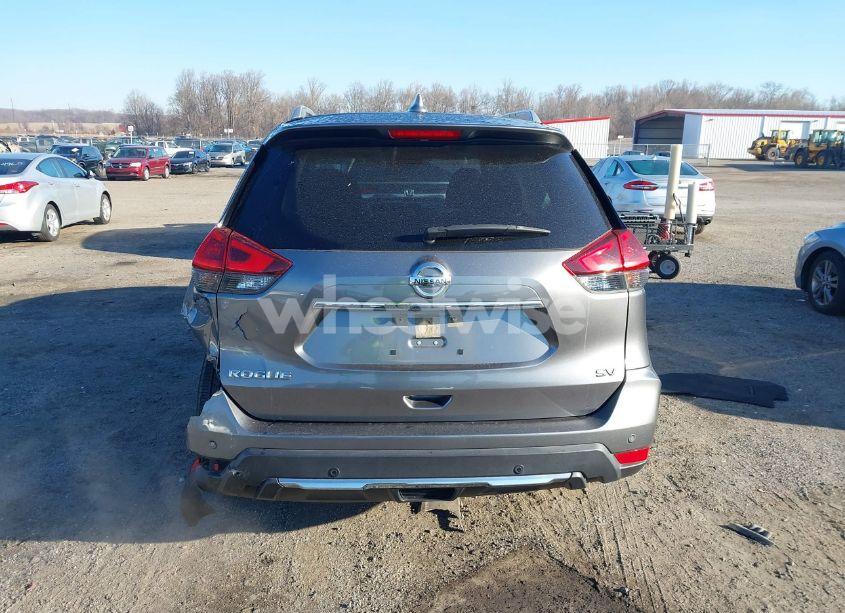 Photo 15 of 2019 Nissan Rogue SV (VIN JN8AT2MT7KW267832)