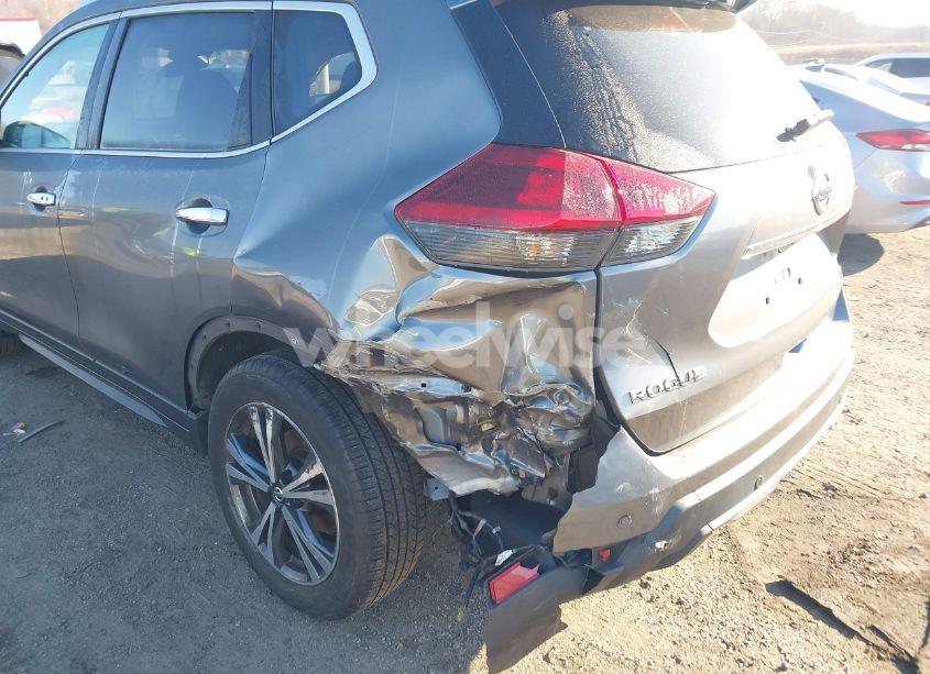Photo 6 of 2019 Nissan Rogue SV (VIN JN8AT2MT7KW267832)