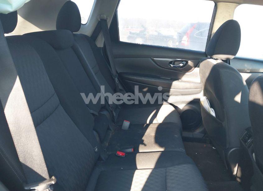 Photo 8 of 2019 Nissan Rogue SV (VIN JN8AT2MT7KW267832)