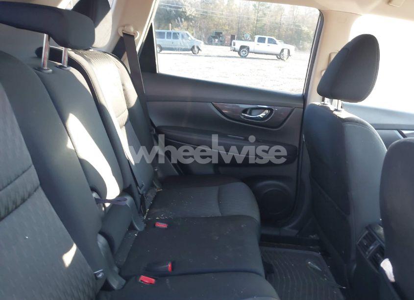 Photo 8 of 2020 Nissan Rogue SV FWD (VIN JN8AT2MT7LW006623)