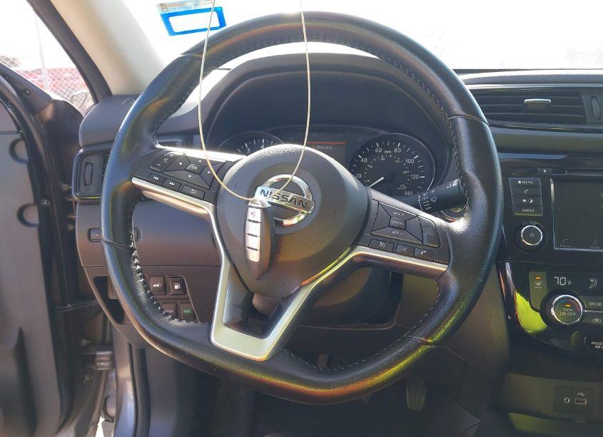 Photo 11 of 2020 Nissan Rogue SV FWD (VIN JN8AT2MT7LW015323)