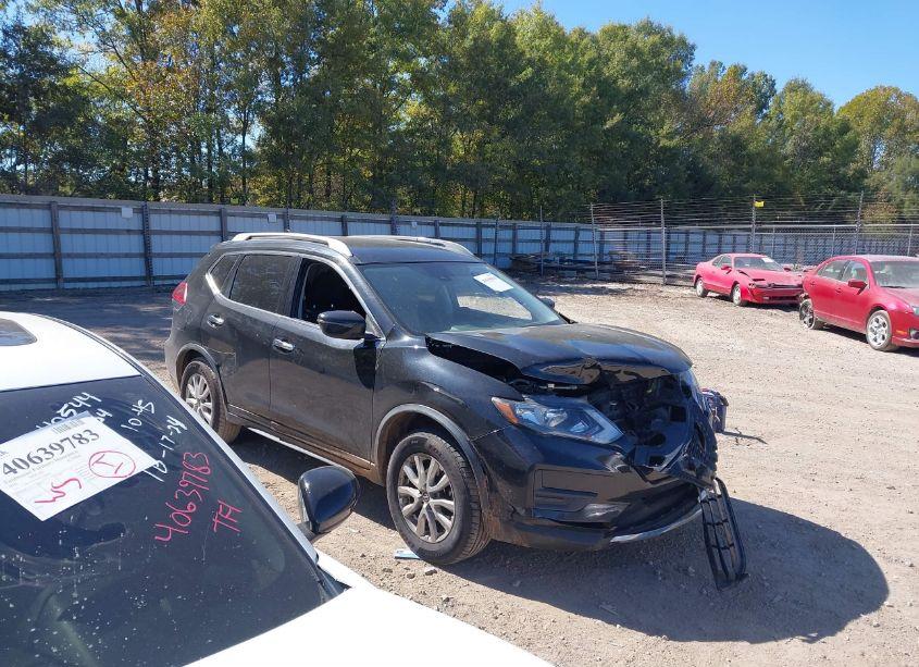 2020 Nissan Rogue SV FWD (VIN JN8AT2MT7LW038777) main photo