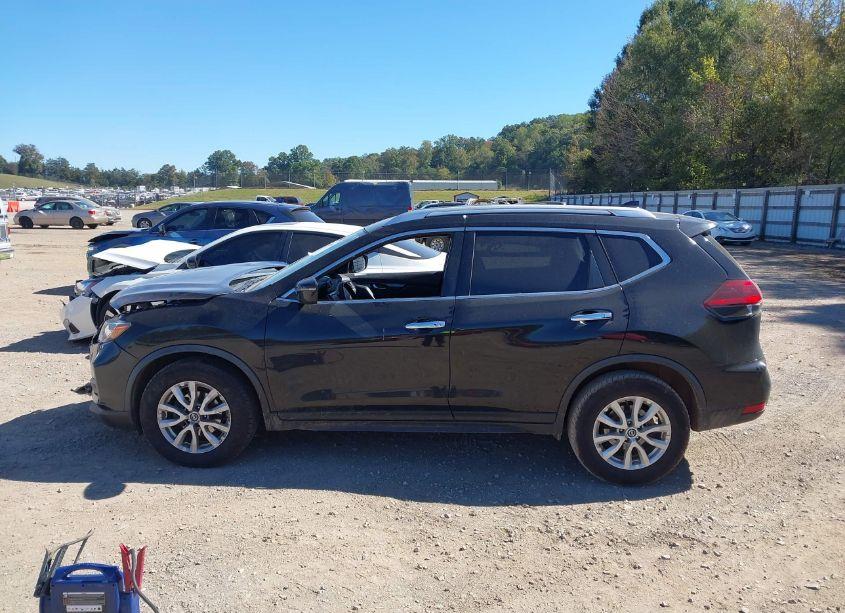 Photo 14 of 2020 Nissan Rogue SV FWD (VIN JN8AT2MT7LW038777)