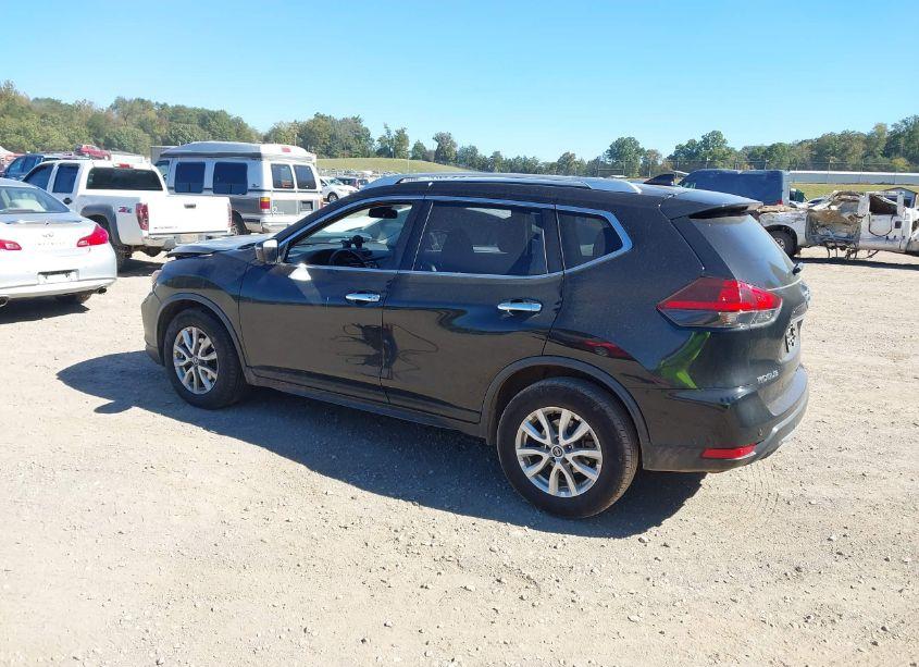 Photo 3 of 2020 Nissan Rogue SV FWD (VIN JN8AT2MT7LW038777)