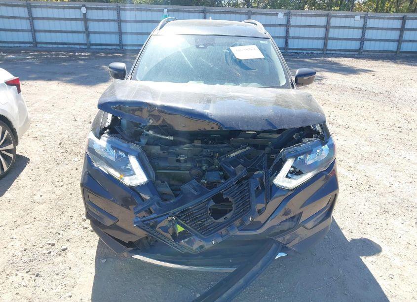 Photo 6 of 2020 Nissan Rogue SV FWD (VIN JN8AT2MT7LW038777)