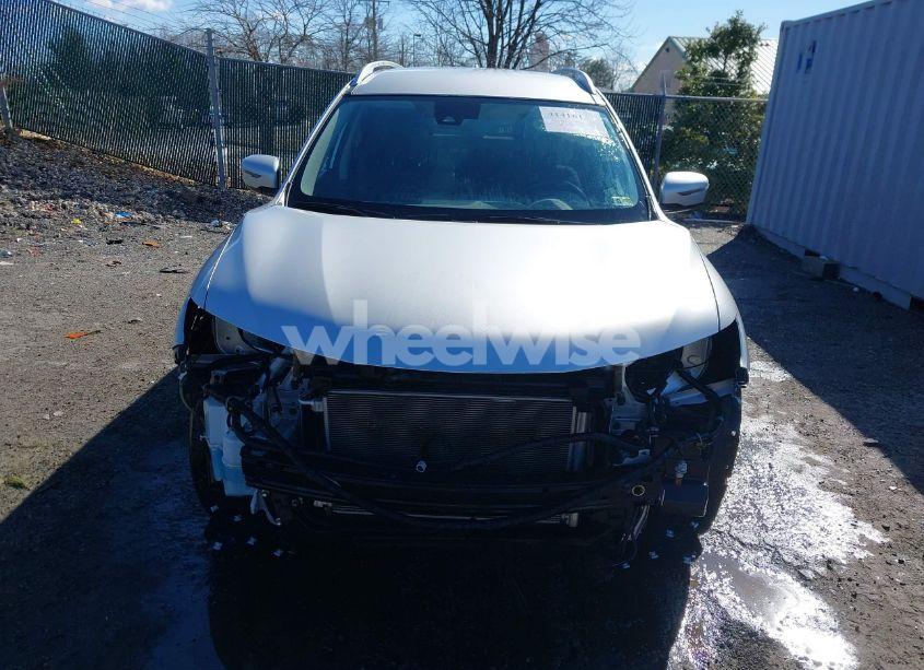 Photo 6 of 2020 Nissan Rogue SV FWD (VIN JN8AT2MT7LW042019)