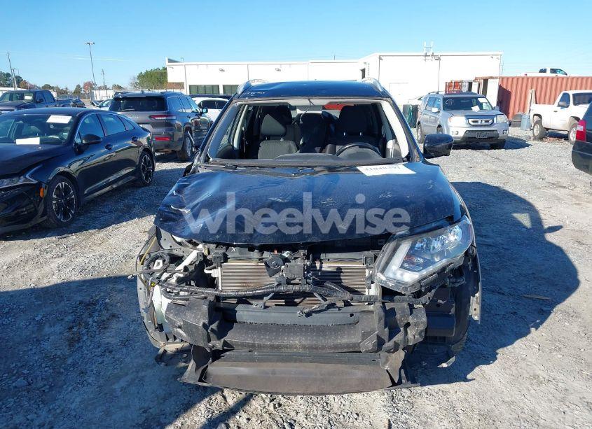 Photo 13 of 2020 Nissan Rogue SV FWD (VIN JN8AT2MT7LW043638)