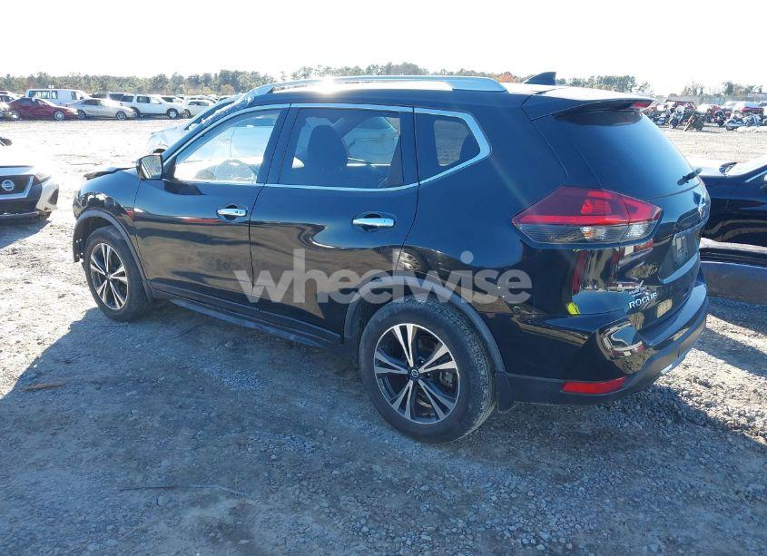 Photo 3 of 2020 Nissan Rogue SV FWD (VIN JN8AT2MT7LW043638)