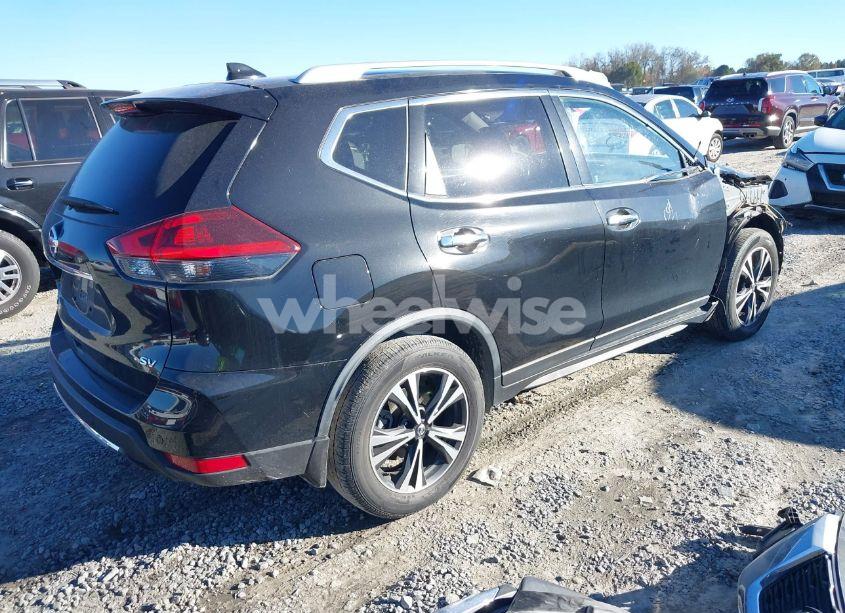 Photo 4 of 2020 Nissan Rogue SV FWD (VIN JN8AT2MT7LW043638)