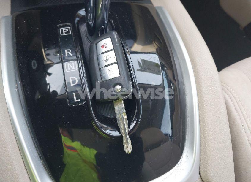 Photo 11 of 2016 Nissan Rogue S (VIN JN8AT2MT8GW001663)