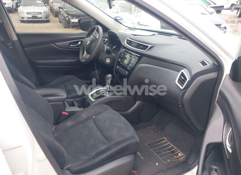 Photo 5 of 2016 Nissan Rogue S (VIN JN8AT2MT8GW012369)