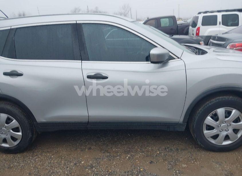 Photo 13 of 2016 Nissan Rogue S (VIN JN8AT2MT8GW019421)