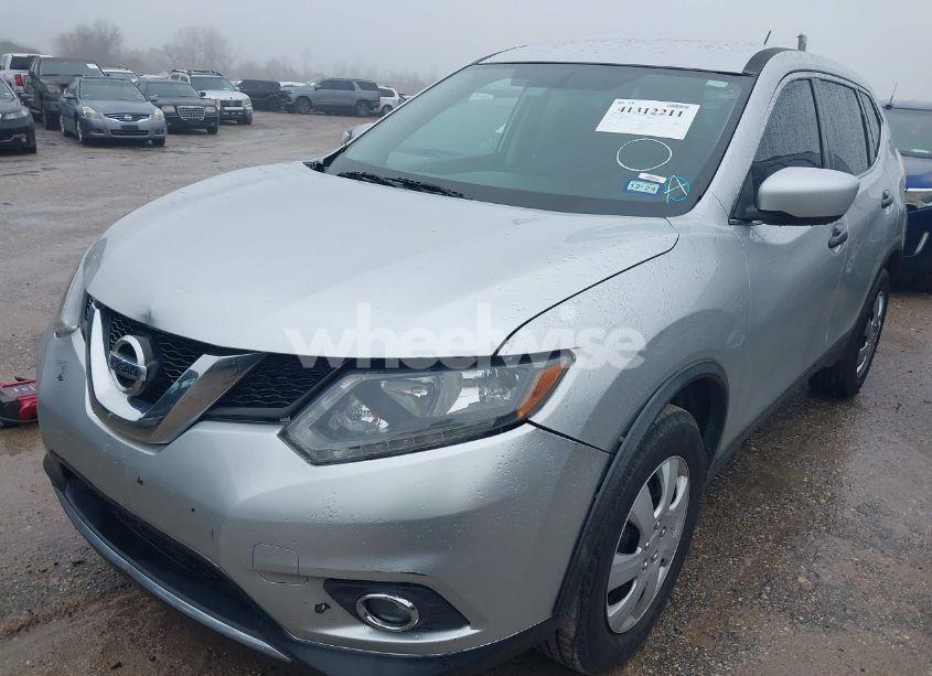 Photo 2 of 2016 Nissan Rogue S (VIN JN8AT2MT8GW019421)