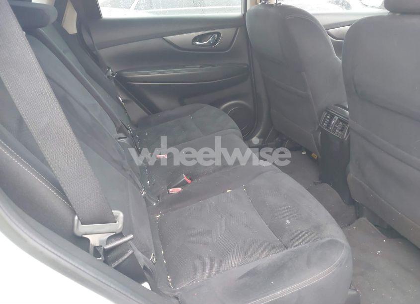 Photo 8 of 2016 Nissan Rogue S (VIN JN8AT2MT8GW019421)