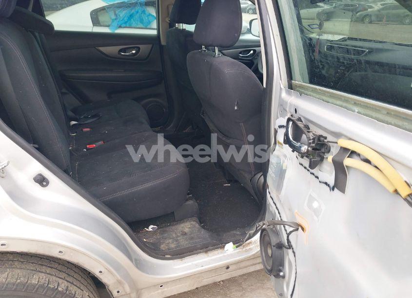 Photo 8 of 2016 Nissan Rogue S (VIN JN8AT2MT8GW027681)