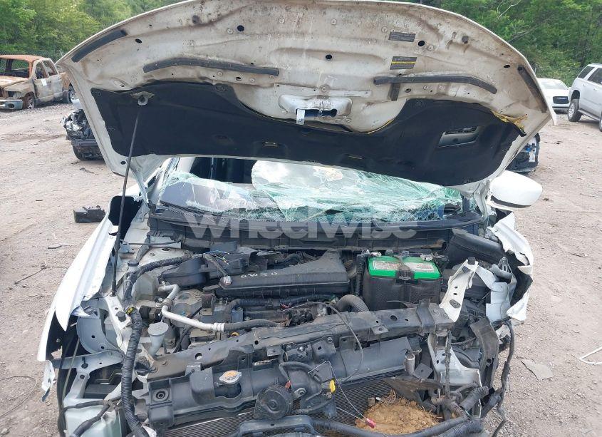 Photo 10 of 2017 Nissan Rogue S (VIN JN8AT2MT8HW140645)