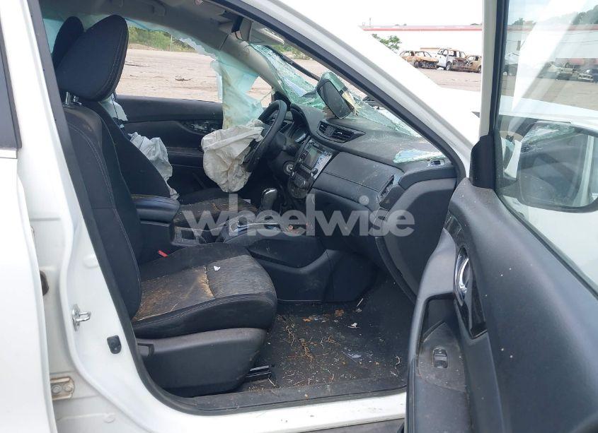 Photo 5 of 2017 Nissan Rogue S (VIN JN8AT2MT8HW140645)