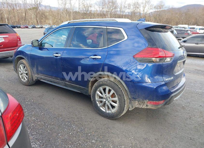 Photo 3 of 2017 Nissan Rogue SV (VIN JN8AT2MT8HW145408)