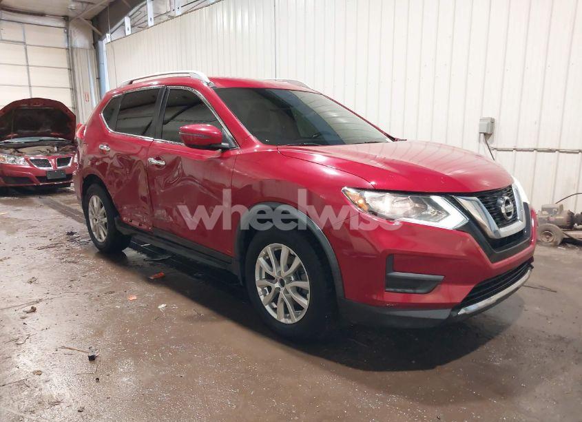 2017 Nissan Rogue SV (VIN JN8AT2MT8HW383680) main photo