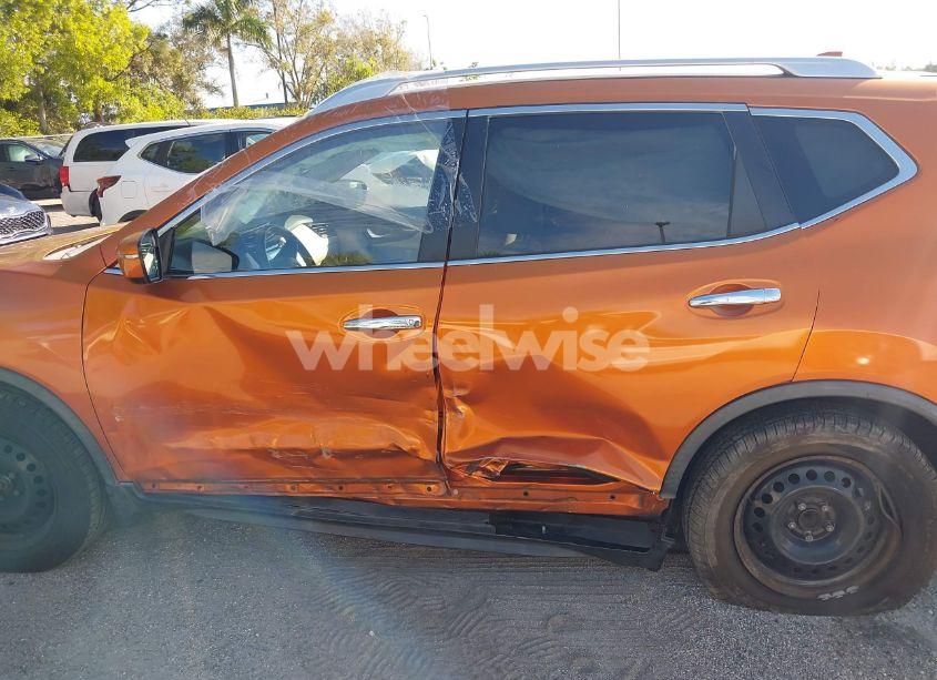 Photo 6 of 2017 Nissan Rogue S (VIN JN8AT2MT8HW385297)