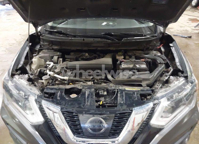 Photo 10 of 2017 Nissan Rogue SV (VIN JN8AT2MT8HW398308)