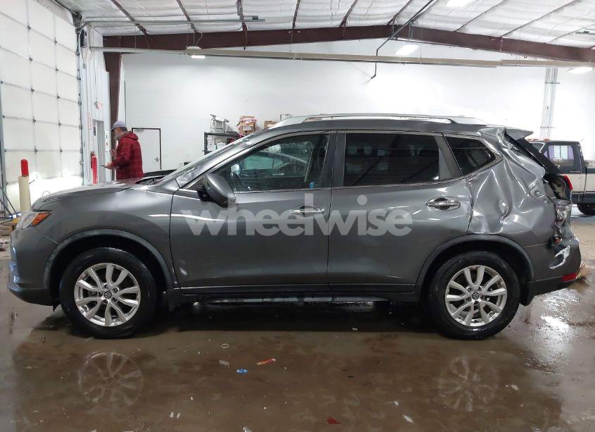 Photo 14 of 2017 Nissan Rogue SV (VIN JN8AT2MT8HW398308)
