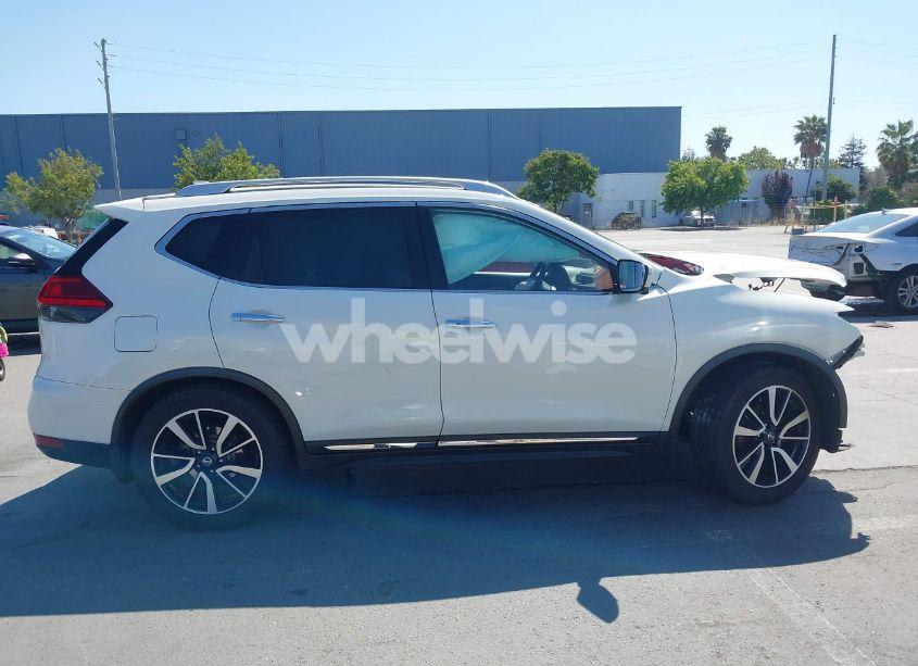 Photo 13 of 2017 Nissan Rogue SL (VIN JN8AT2MT8HW398700)