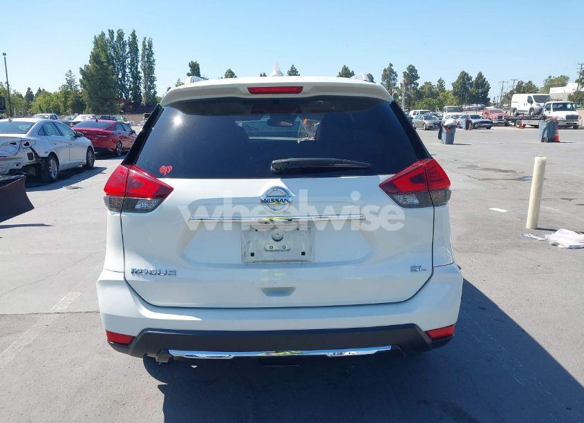 Photo 16 of 2017 Nissan Rogue SL (VIN JN8AT2MT8HW398700)