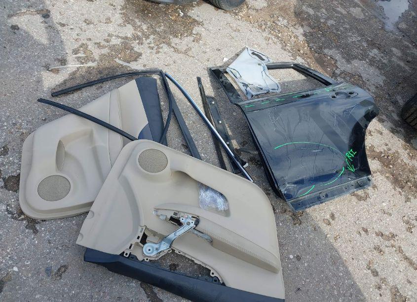 Photo 12 of 2017 Nissan Rogue S (VIN JN8AT2MT8HW399992)