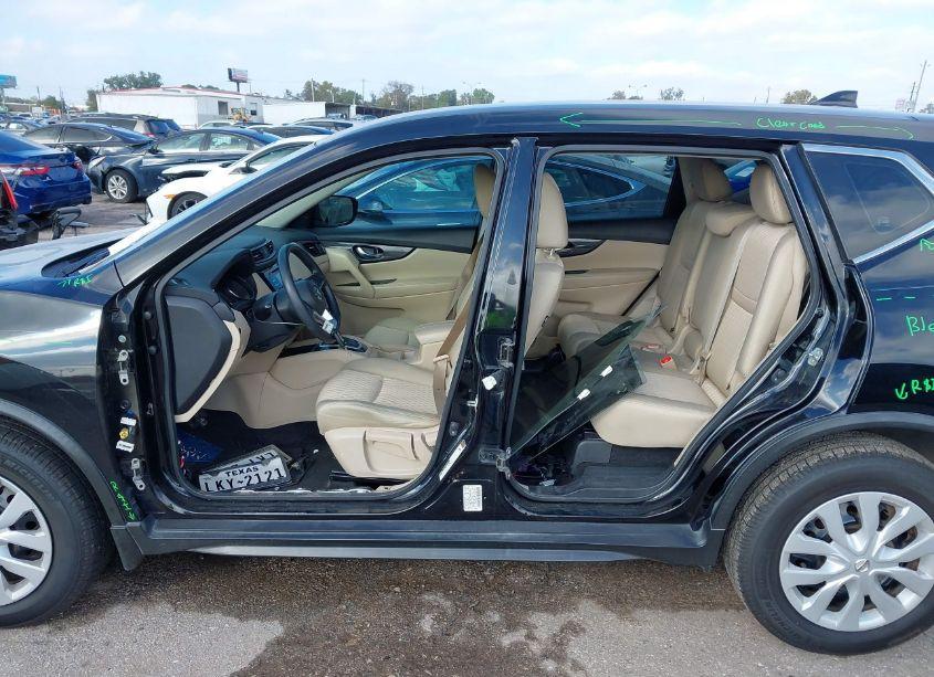 Photo 15 of 2017 Nissan Rogue S (VIN JN8AT2MT8HW399992)