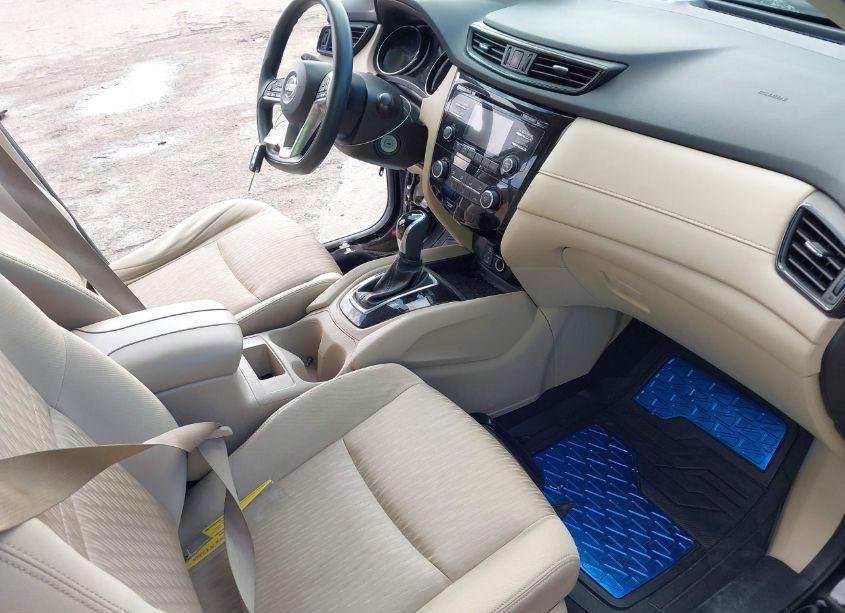 Photo 5 of 2017 Nissan Rogue S (VIN JN8AT2MT8HW399992)