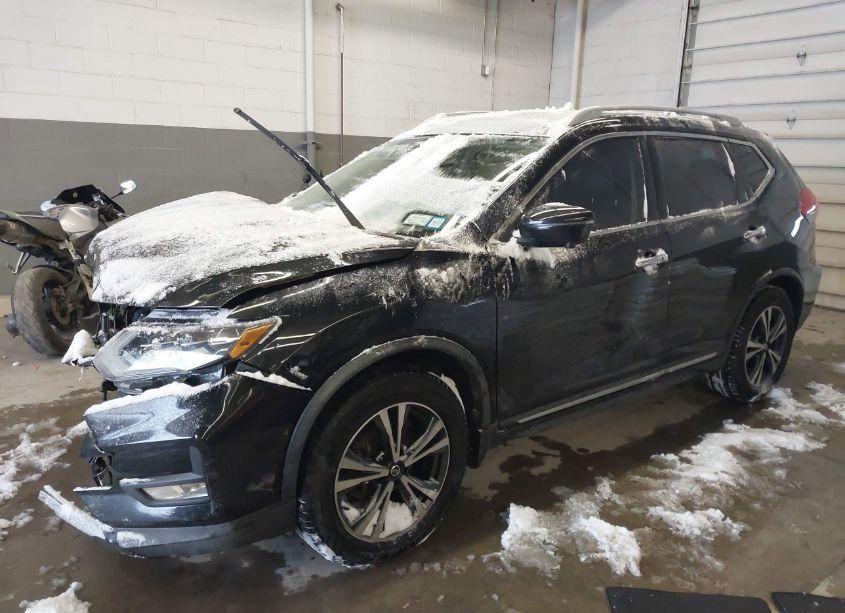 Photo 2 of 2017 Nissan Rogue SL (VIN JN8AT2MT8HW403894)