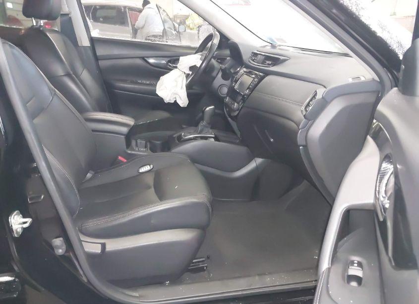 Photo 5 of 2017 Nissan Rogue SL (VIN JN8AT2MT8HW403894)