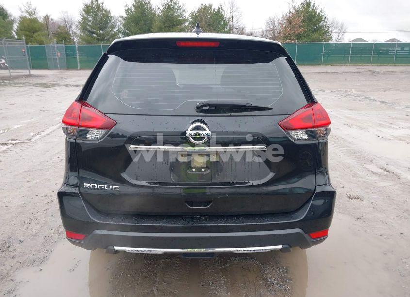 Photo 16 of 2018 Nissan Rogue S (VIN JN8AT2MT8JW451305)
