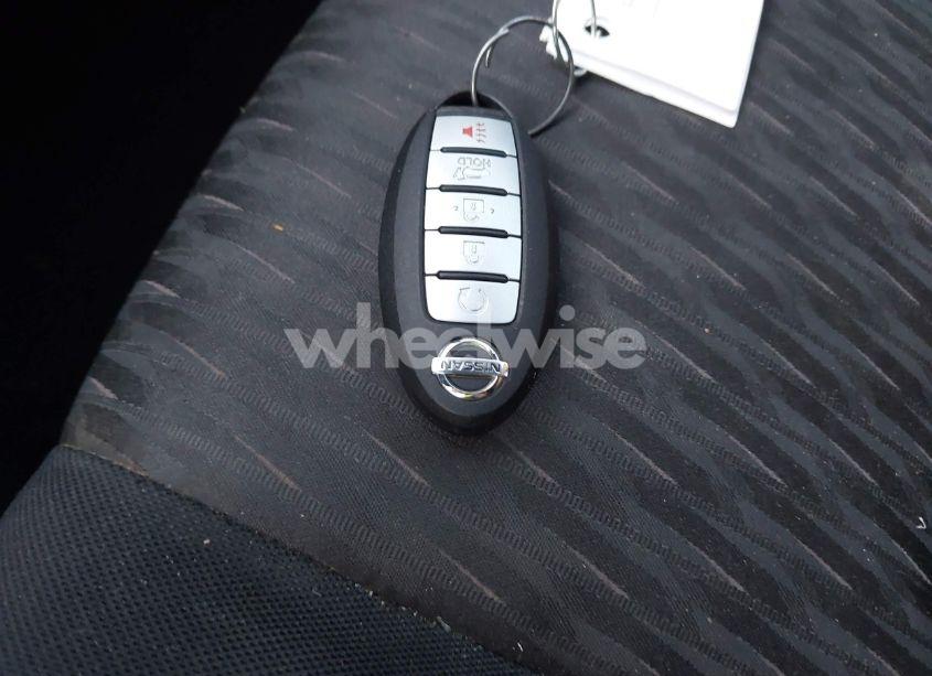 Photo 11 of 2018 Nissan Rogue SV (VIN JN8AT2MT8JW456410)