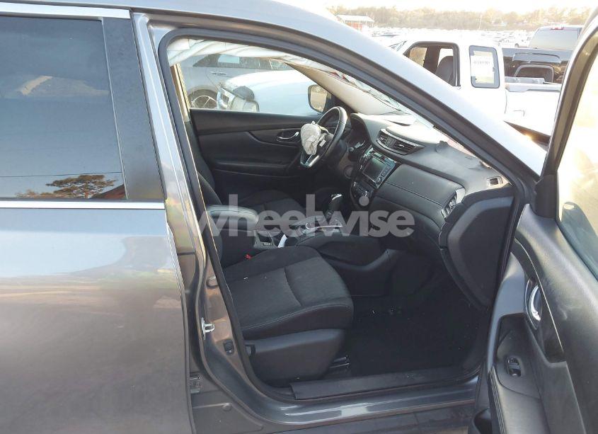 Photo 5 of 2018 Nissan Rogue SV (VIN JN8AT2MT8JW456410)