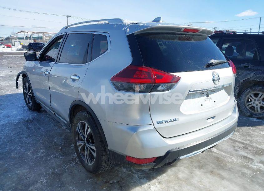 Photo 3 of 2018 Nissan Rogue SL (VIN JN8AT2MT8JW462191)