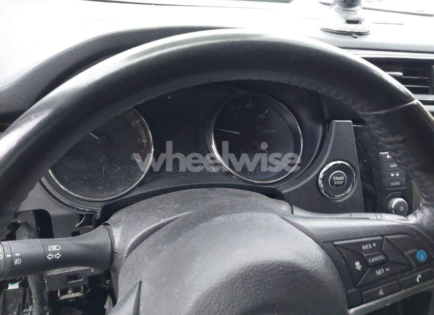 Photo 15 of 2018 Nissan Rogue SL (VIN JN8AT2MT8JW486863)