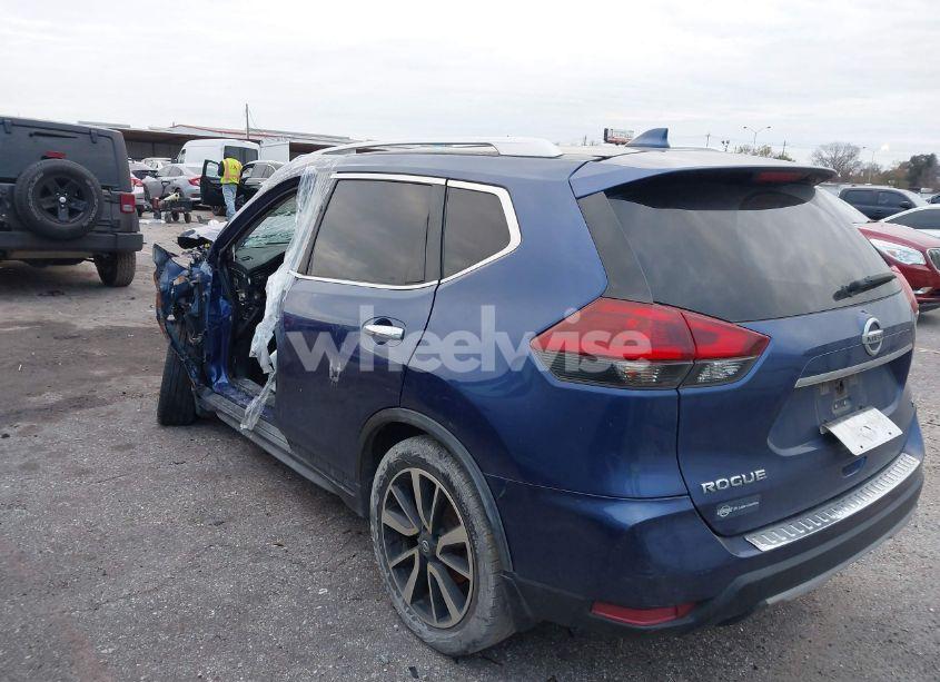 Photo 3 of 2018 Nissan Rogue SL (VIN JN8AT2MT8JW486863)