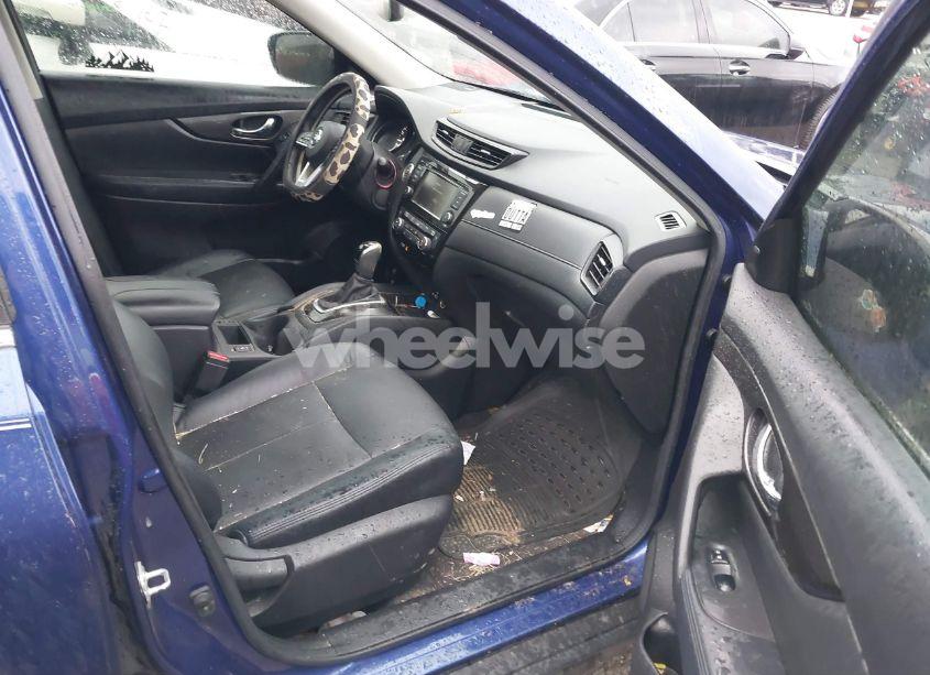 Photo 5 of 2019 Nissan Rogue SV (VIN JN8AT2MT8KW255947)