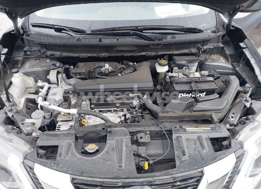 Photo 10 of 2019 Nissan Rogue SV (VIN JN8AT2MT8KW256449)