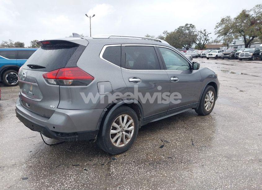 Photo 4 of 2019 Nissan Rogue SV (VIN JN8AT2MT8KW256449)