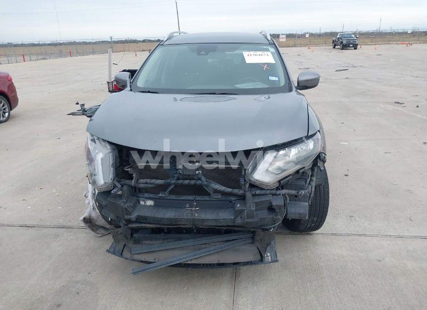 Photo 11 of 2019 Nissan Rogue SV (VIN JN8AT2MT8KW265006)