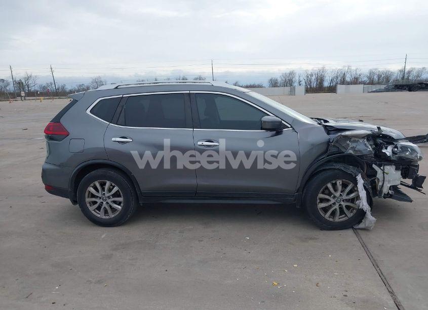 Photo 12 of 2019 Nissan Rogue SV (VIN JN8AT2MT8KW265006)