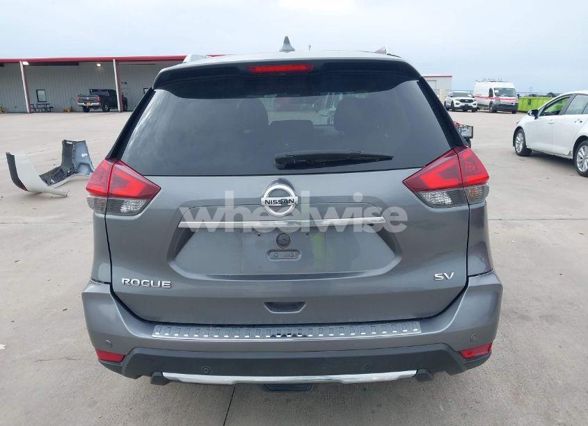 Photo 15 of 2019 Nissan Rogue SV (VIN JN8AT2MT8KW265006)