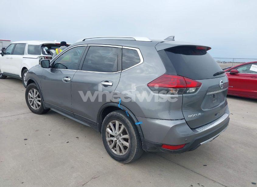 Photo 3 of 2019 Nissan Rogue SV (VIN JN8AT2MT8KW265006)