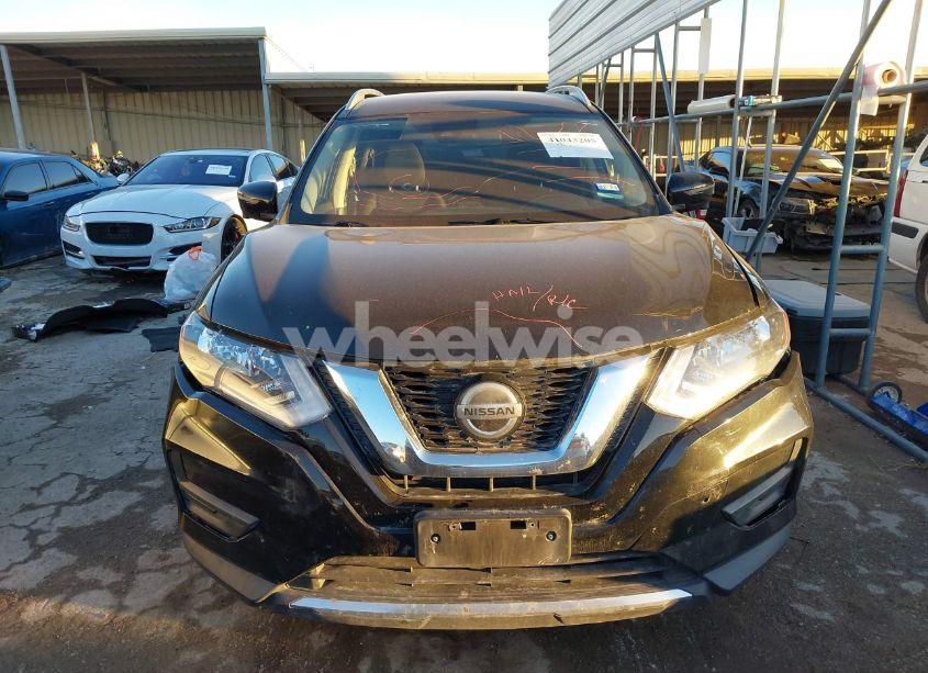 Photo 13 of 2019 Nissan Rogue SV (VIN JN8AT2MT8KW265944)