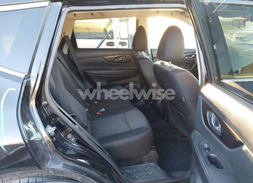 Photo 8 of 2019 Nissan Rogue SV (VIN JN8AT2MT8KW265944)
