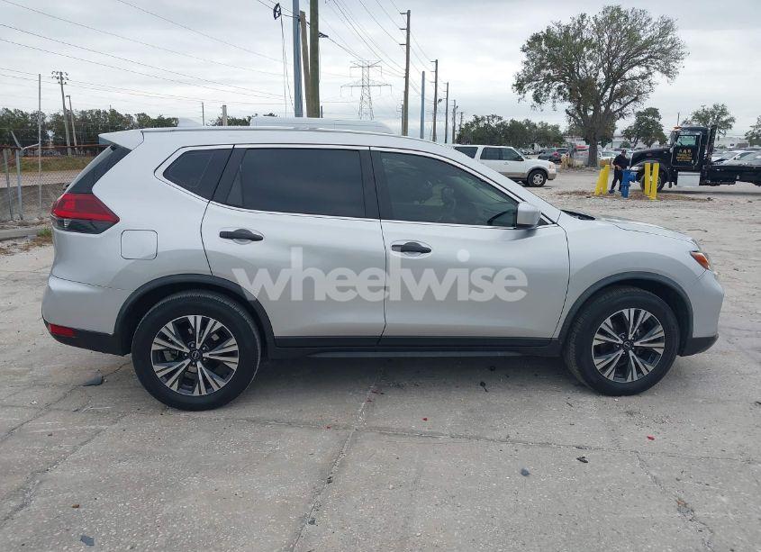 Photo 13 of 2019 Nissan Rogue S (VIN JN8AT2MT8KW502299)