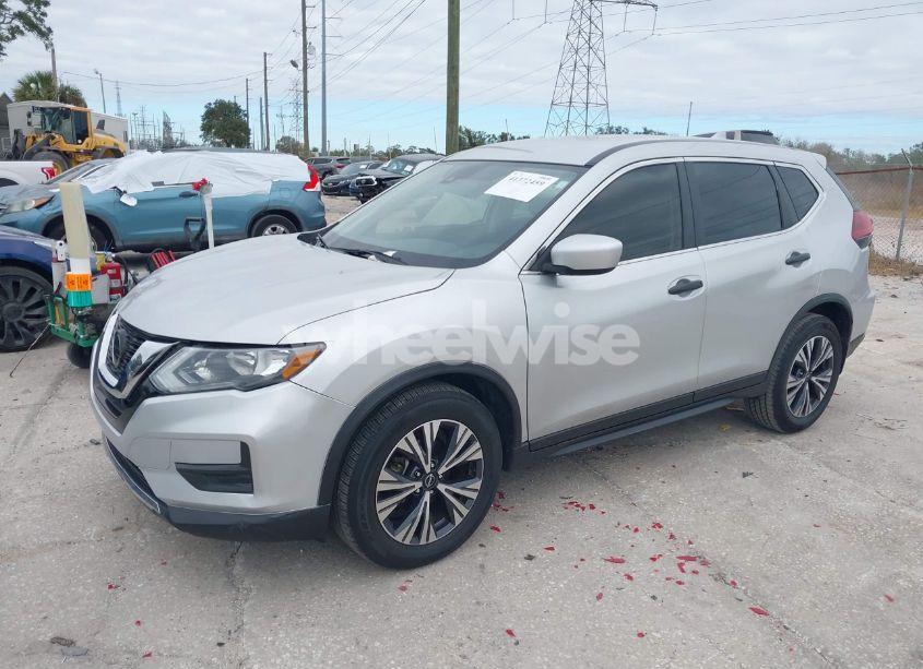 Photo 2 of 2019 Nissan Rogue S (VIN JN8AT2MT8KW502299)